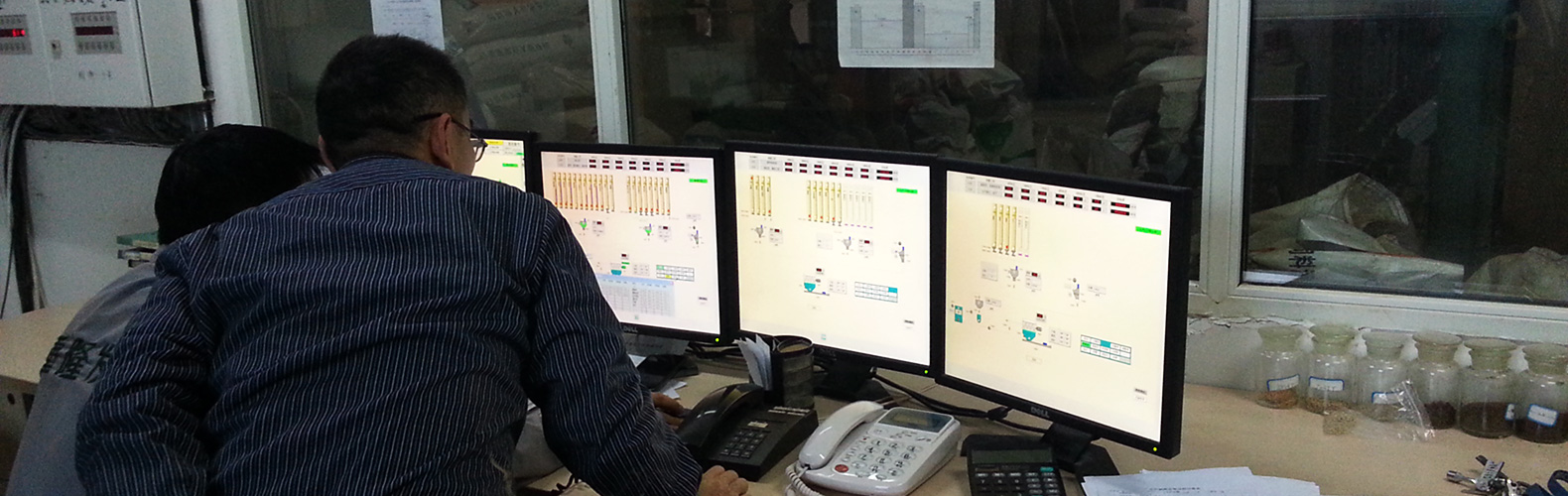 四川永馳的全電腦控制飼料生產線